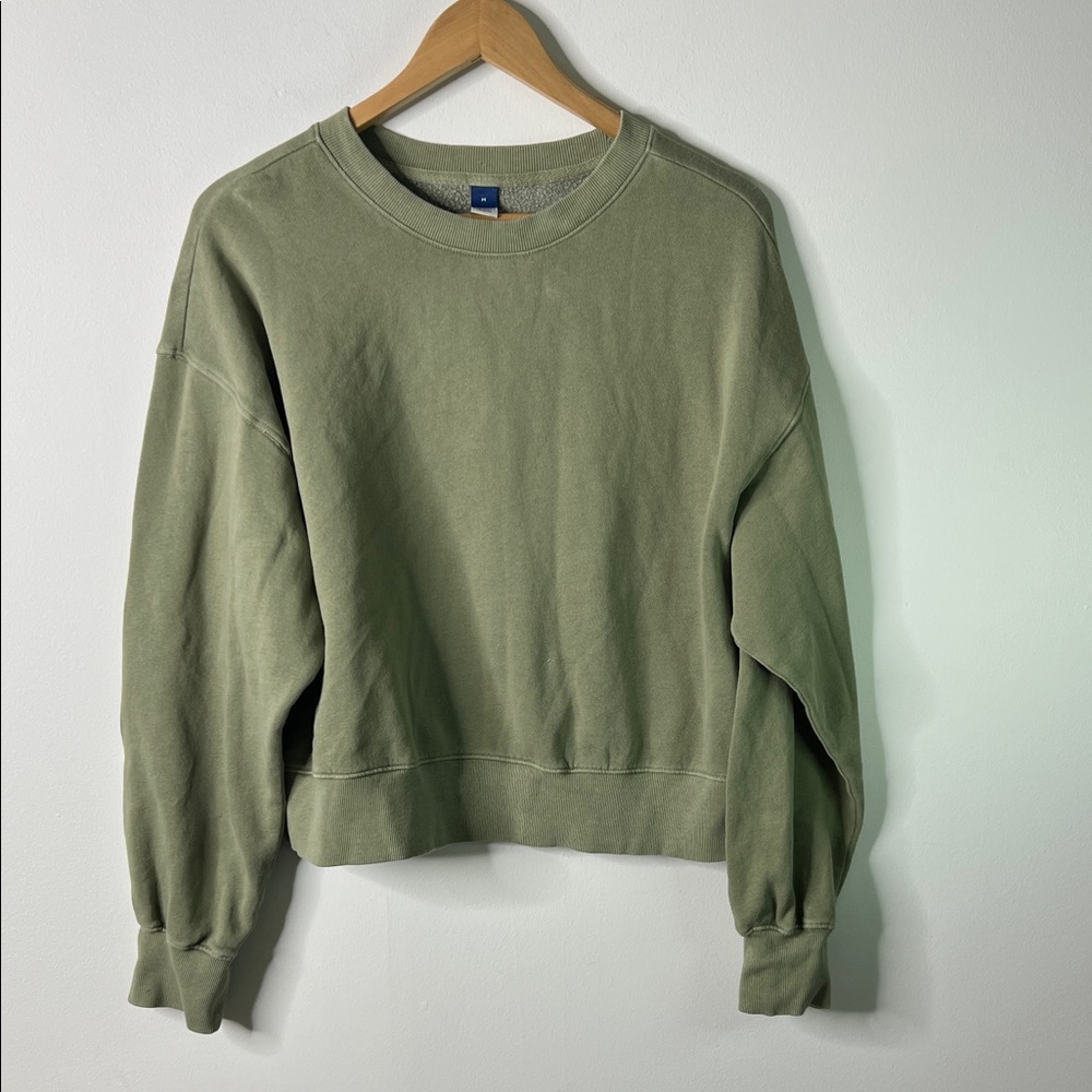 🔴 Old Navy Olive Green Crewneck Sweatshirt - Size Medium